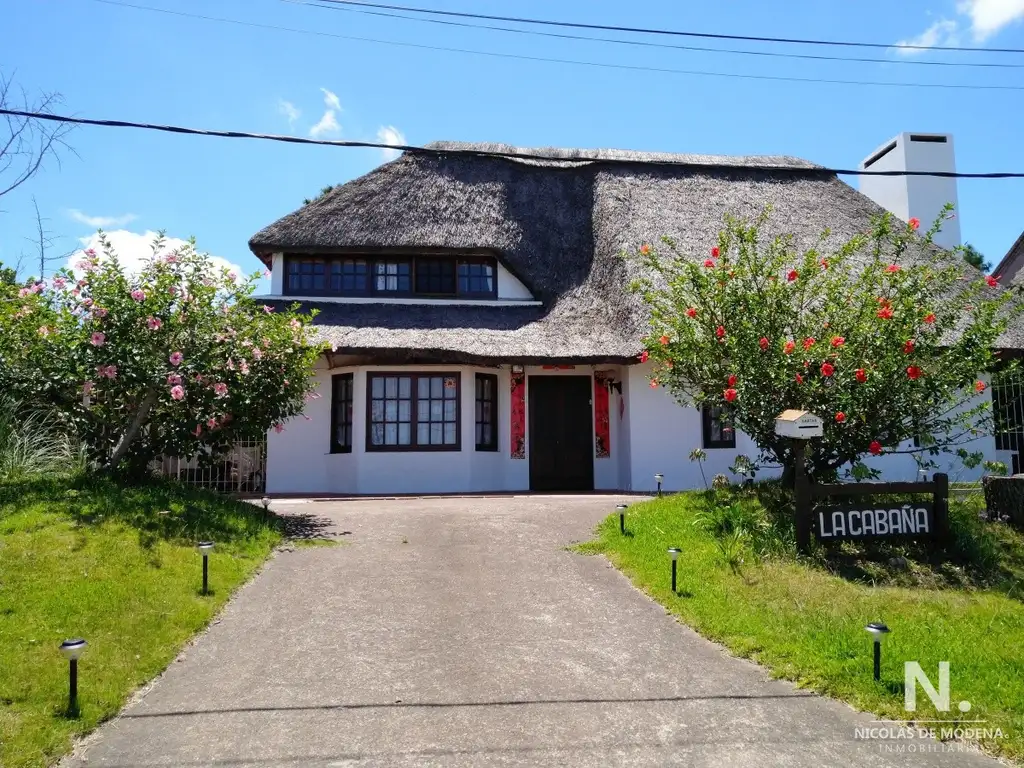 Hermosa casa con construcción tradicional en zona privilegiada