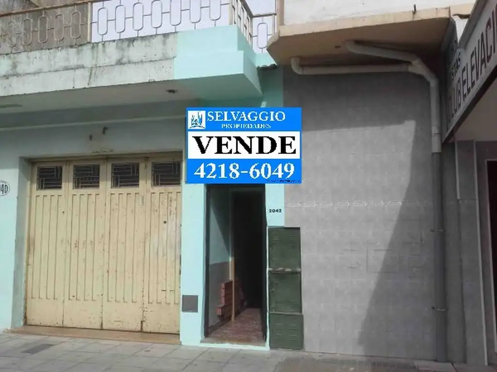 CASA EN PH DE 3 AMBIENTES EN VENTA, EN VALENTIN ALSINA.