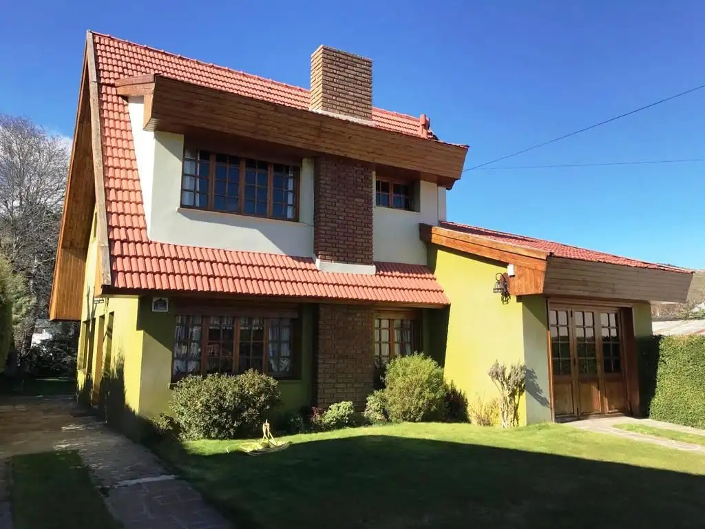 Casa - Venta - Argentina, Futaleufu - San Martin 200