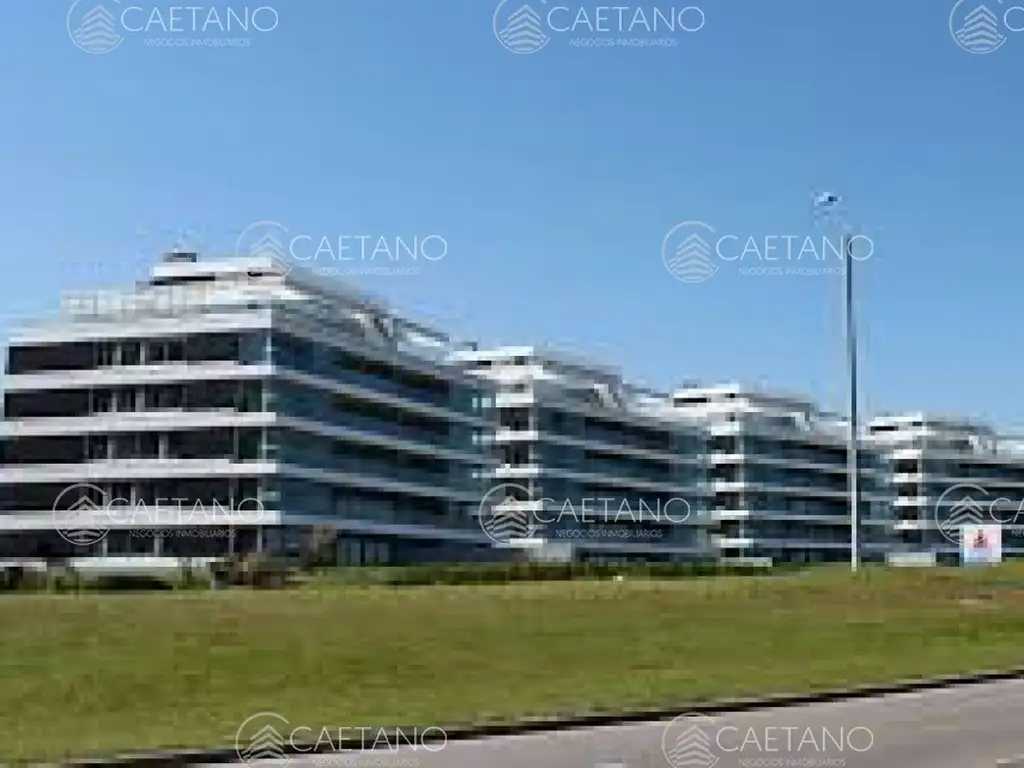 Apartamento 3 dormitorios con piscina propia playa brava Punta del Este