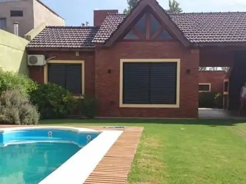 SE VENDE CASA EN RICARDONE