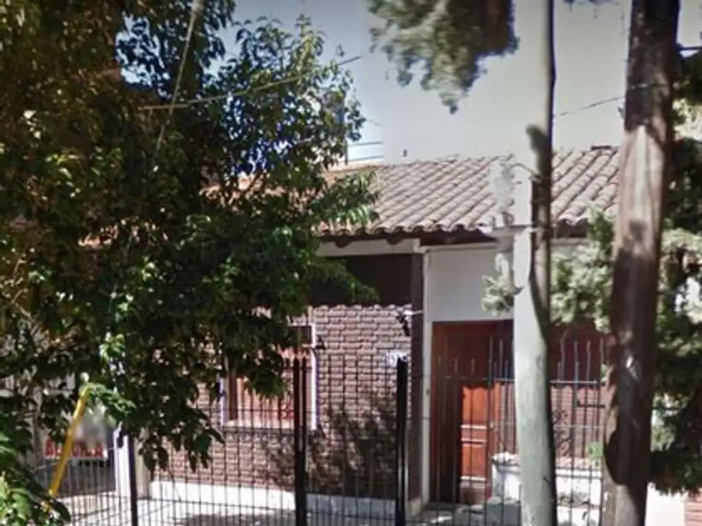 Casa PH a la venta en Quilmes Oeste