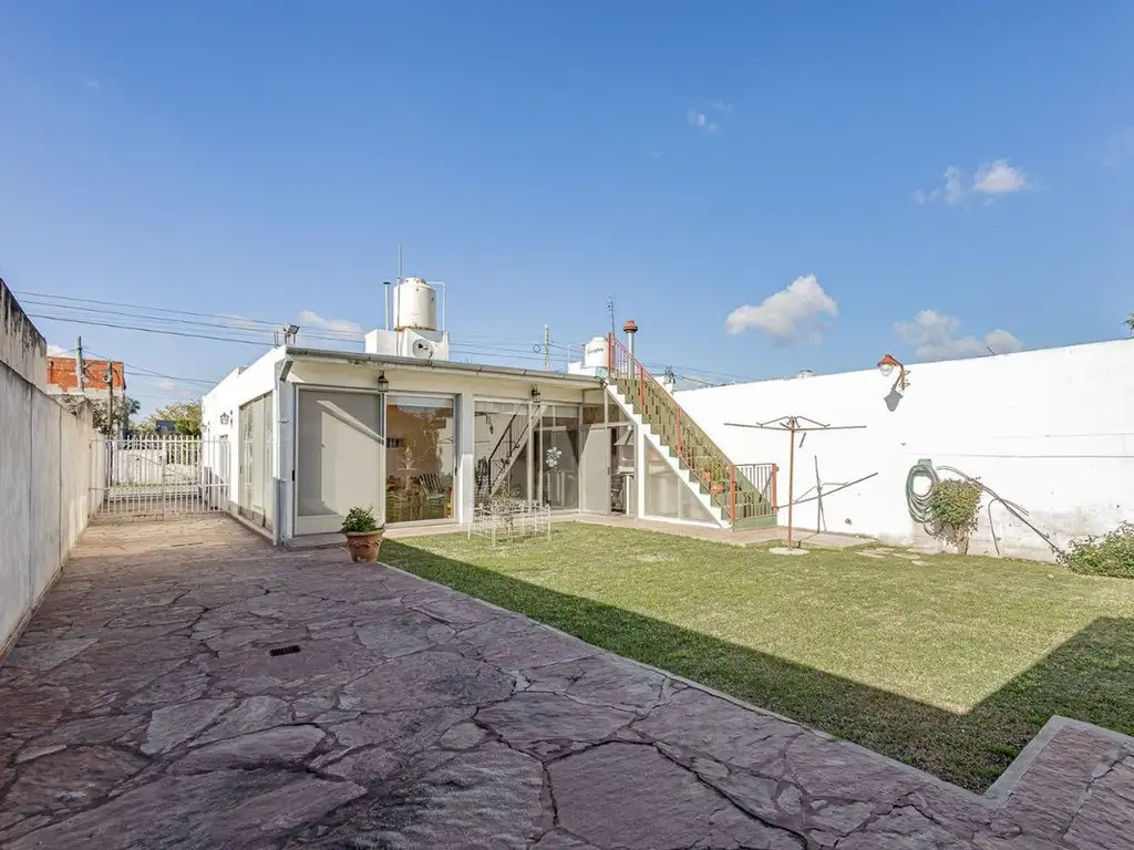 VENTA CASA 5 AMB. RAFAEL CASTILLO LÍMITE MORÓN