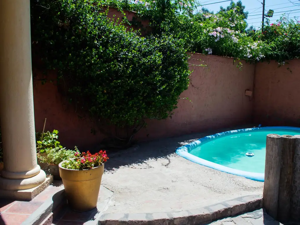 Casa en Venta, Barrio Parque, 3 Dormitorios, 3 Baños, 2 Cocheras,Piscina