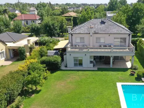 Venta | Excelente casa de categoría en Campo Grande | Bayugar Negocios Inmobiliarios - Foto 0
