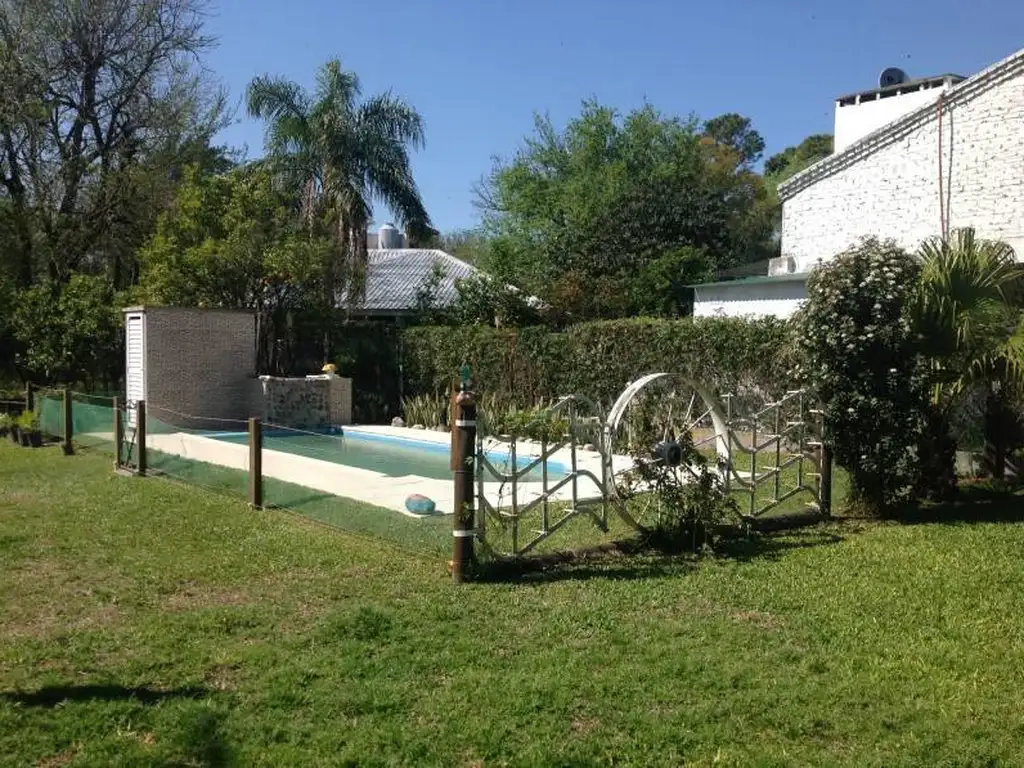 VENTA CASA EN SAUCE VIEJO BARRIO TEMBE I PORA