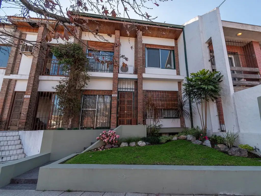 VENTA - DUPLEX - MARTINEZ - DOBLE SALIDA