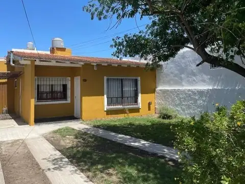 Casa en venta - 1 Dormitorio 1 Baño - 260mts2 - Miramar