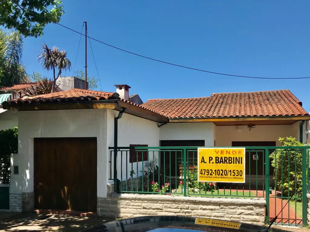 Chalet en Lote Propio de 3 Amb con Jardín y Garage. a 3 Cuadras de Panamericana