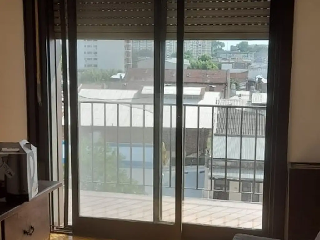 DEPARTAMENTO EN ALQUILER EN EL CENTRO DE AVELLANEDA