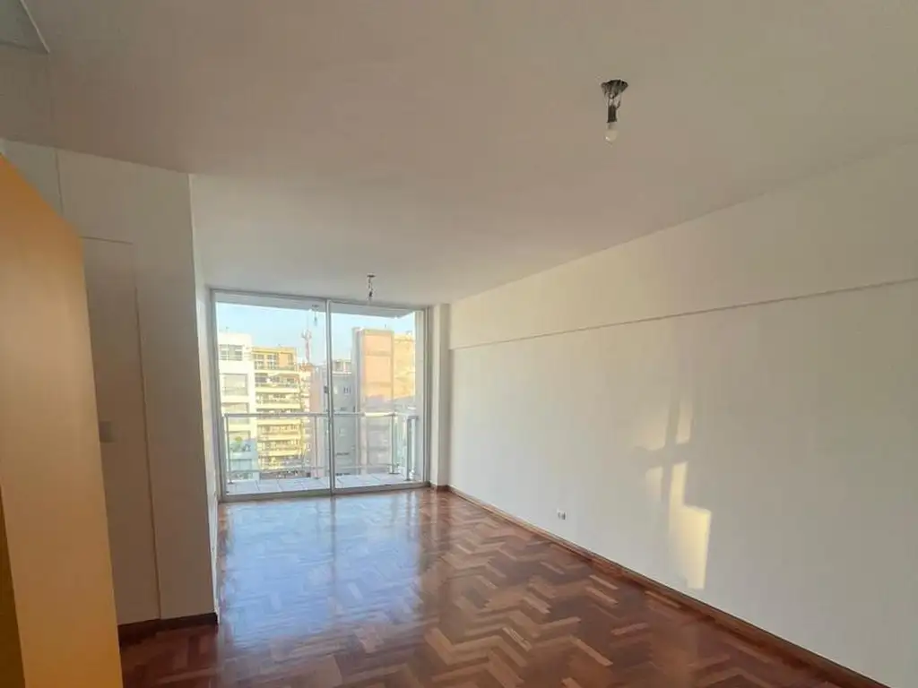 Alquiler Departamento semipiso 3 AMB. - Belgrano CON COCHERA balcón