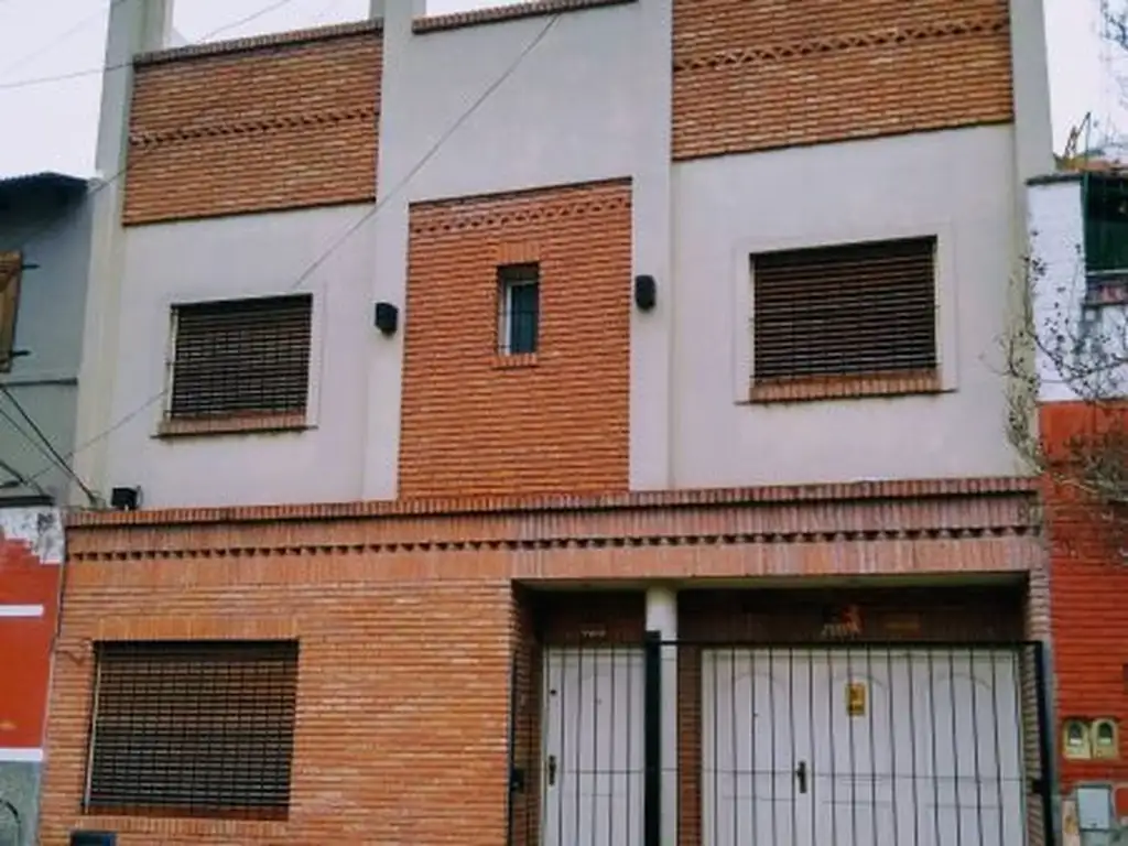 Casa - Venta - Argentina, Capital Federal - Ameghino, Florentino 700