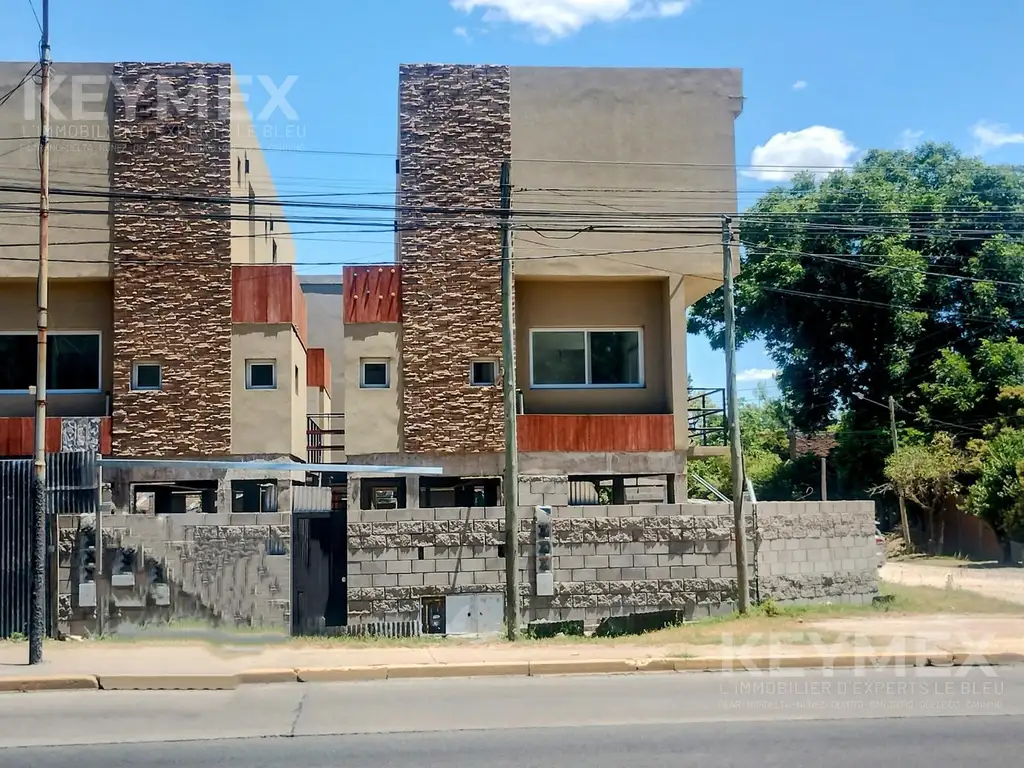 Departamento en frente al Hospital universitario Austral