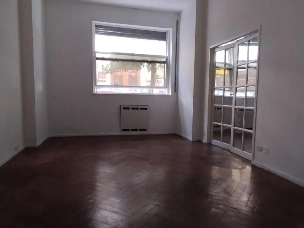 Oportunidad, Planta Baja 2 Dorm. Y 2 Baños, Junin 1000