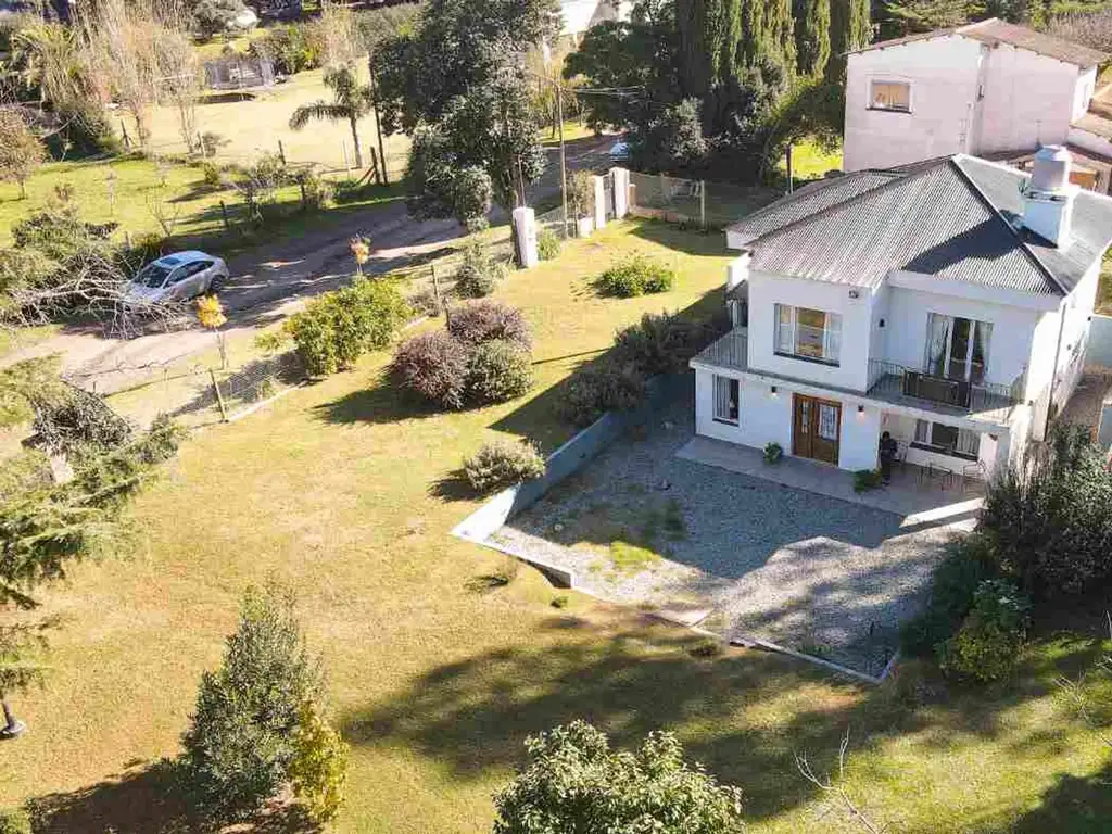 VENTA CASA ZONA EL PARAISO TANDIL