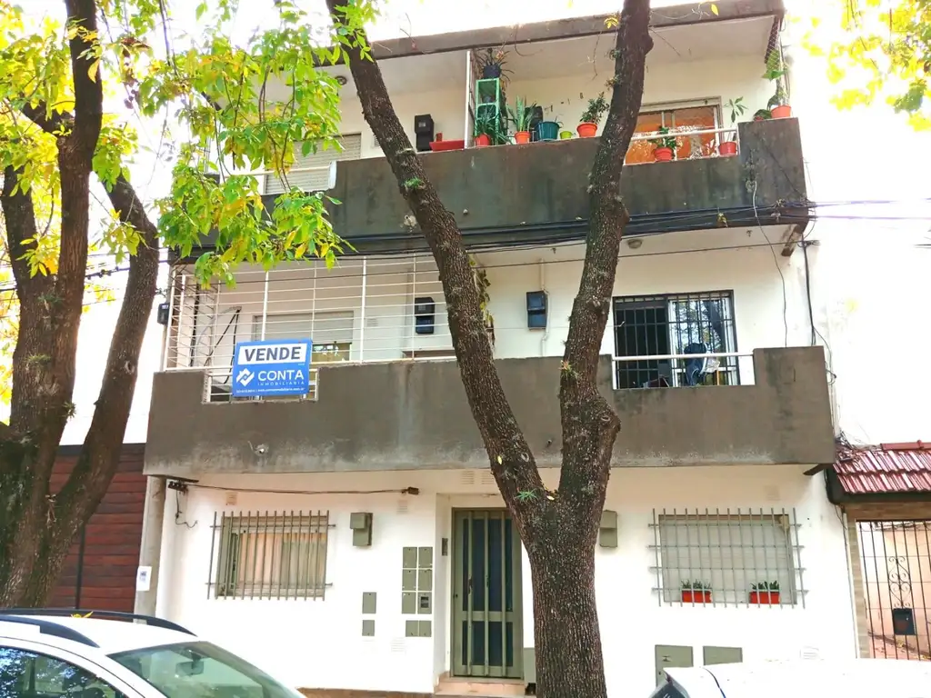 DEPARTAMENTO EXTERNO DE ESCALERA