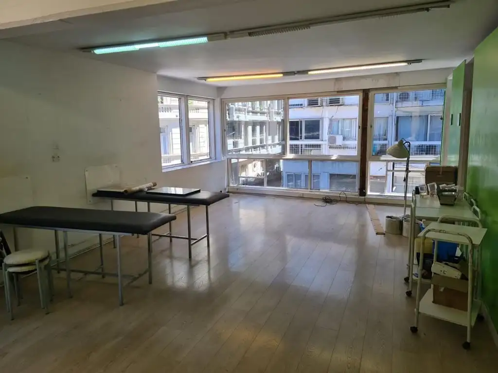 Oficina en alquiler en Microcentro -131 m2