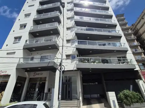 Departamento 3 ambientes con cochera en Alquiler Sarmiento 571 Tigre