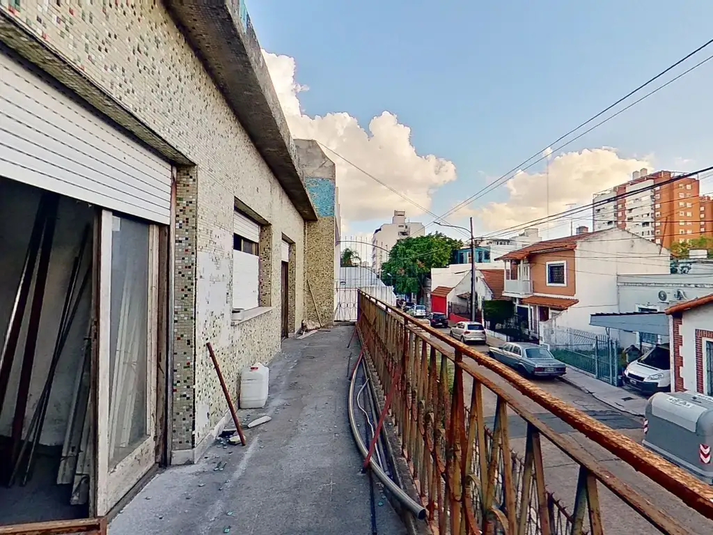 VENTA PH 4 AMB c/dep + terraza propia en Liniers