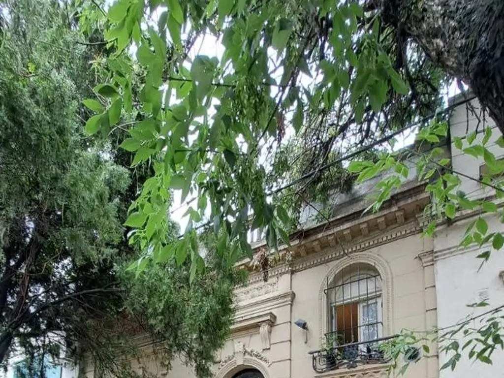 "CASA EN CANDIOTI SUR A MTS. DEL COLEGIO LA SALLE"