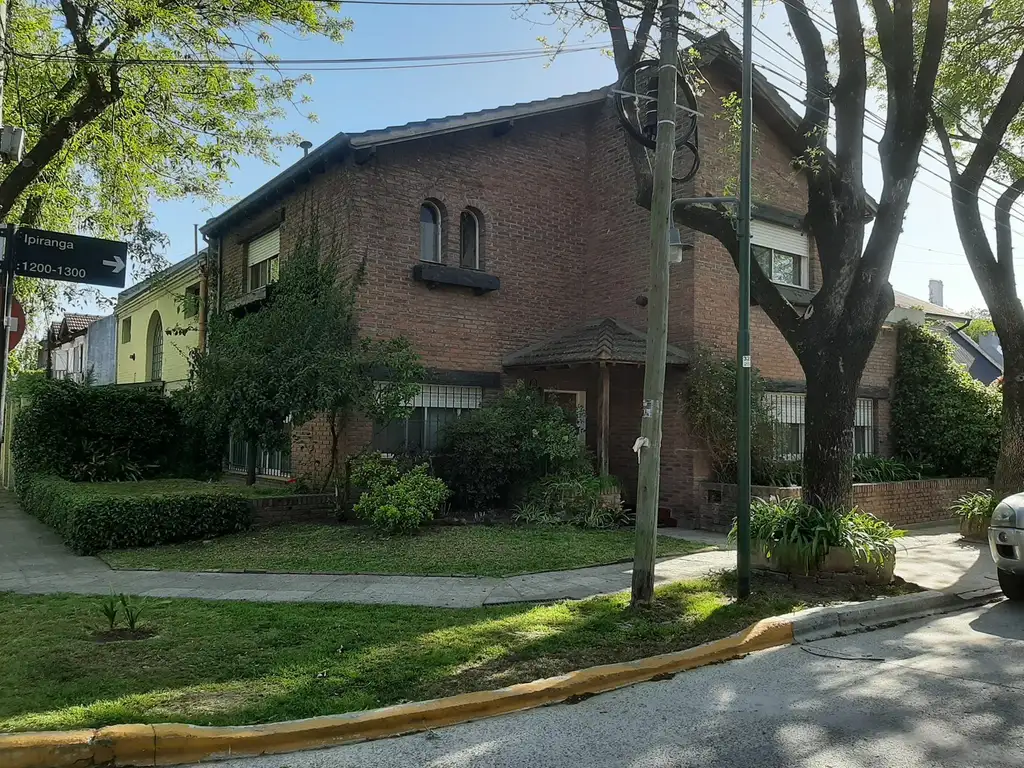 Casa  en Venta en Boulogne, San Isidro, G.B.A. Zona Norte