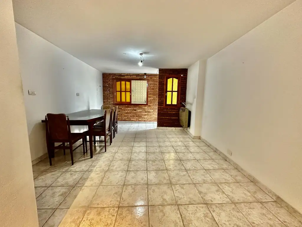 Venta PH 3 amb con patio en  Haedo Norte