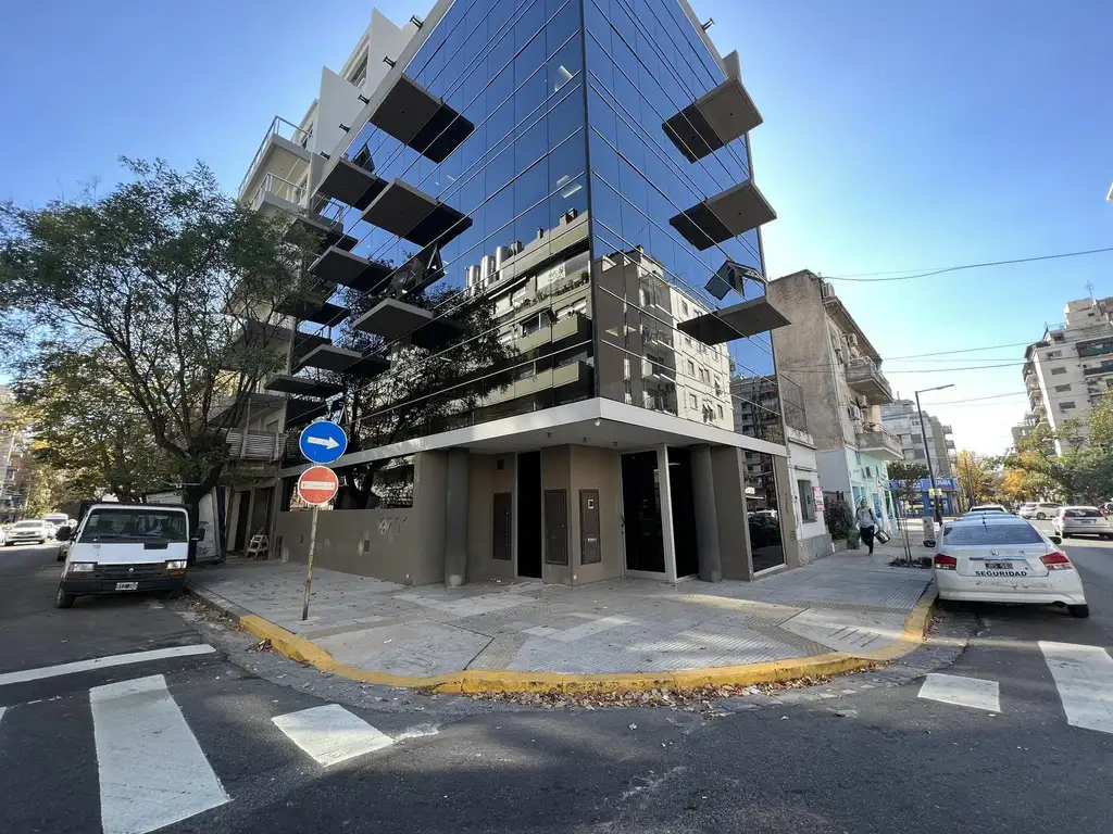 Edificio de oficinas en venta - Excelente zona - Saavedra