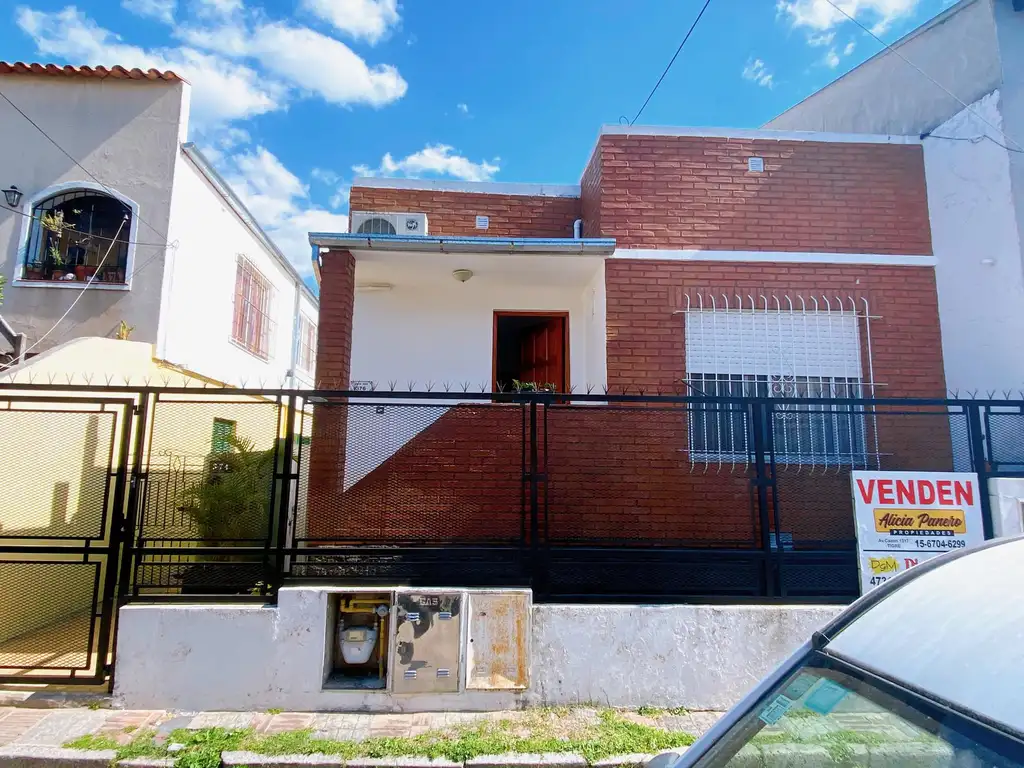 Casa en  venta con patio propio!