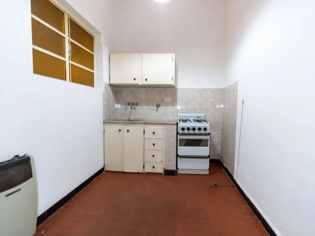 DEPART. TIPO CASA, CON PATIO, 2 DOR. , PH