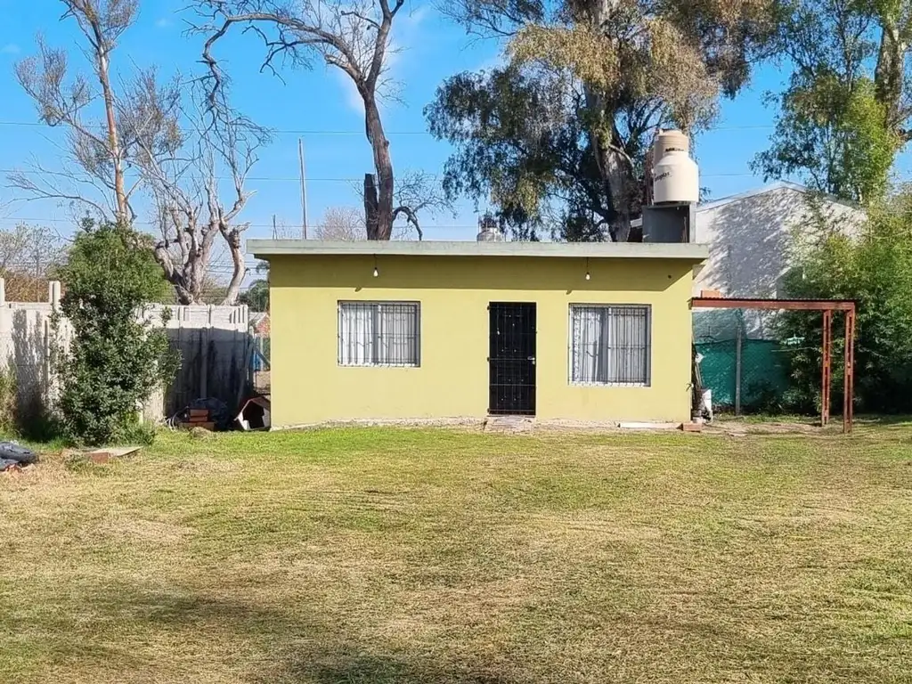 Casa en Manuel Alberti