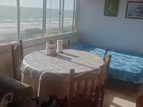 Departamento en alquiler en Costa Azul temporada, frente al mar, excelente estado, dueño directo