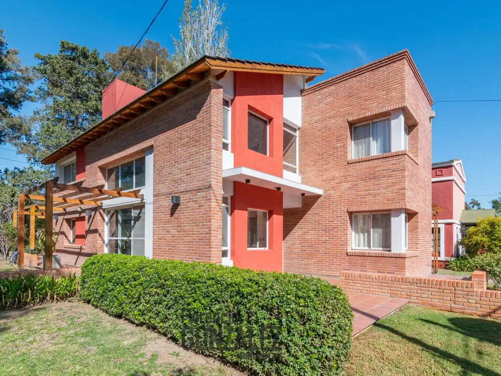 Casa 4 amb Barrio Cardenal del Monte - Acepta permuta