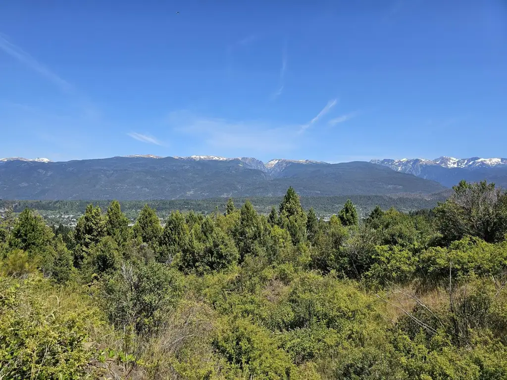 Una hectárea en Cerro Amigo, El Bolsón