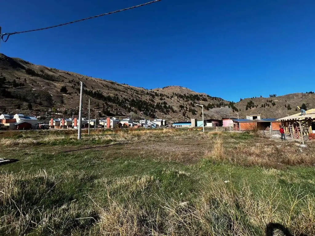 TERRENO sobre Arroyo Esquel