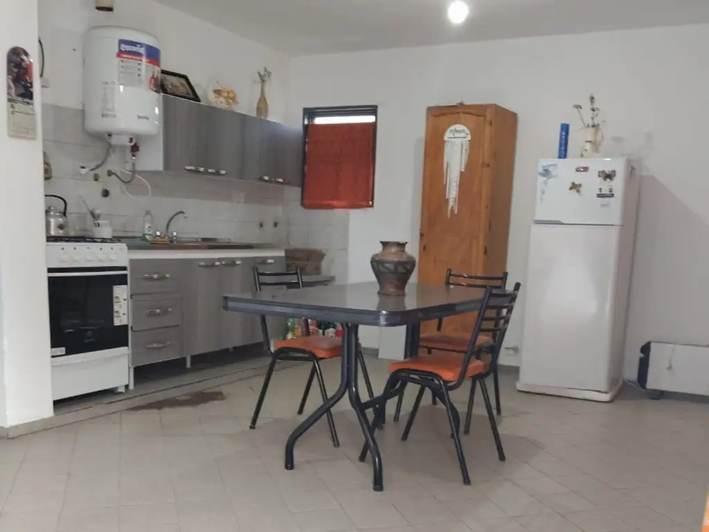 Venta de Casa y amplio Terreno