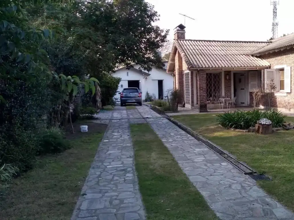 Casa Quinta Lote 1200 Mts 4amb Cochera Casa Casero