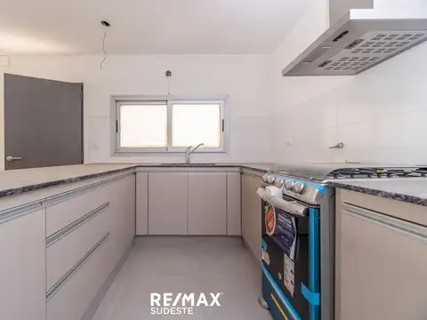 DUPLEX A ESTRENAR  EN ESQUINA-12 DE OCTUBRE 2700