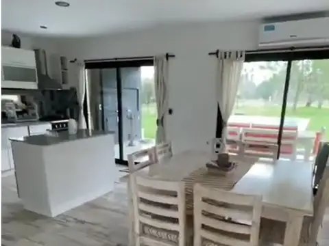 Casa en Venta con cochera