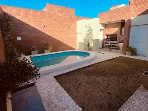 Casa en Venta Barrio Crisol Sur Excelente Estado