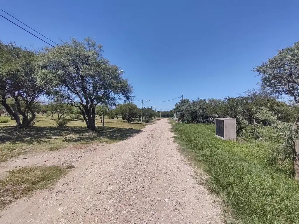 Villa de Merlo, a 5 cuadras del centro, TODOS los servicios