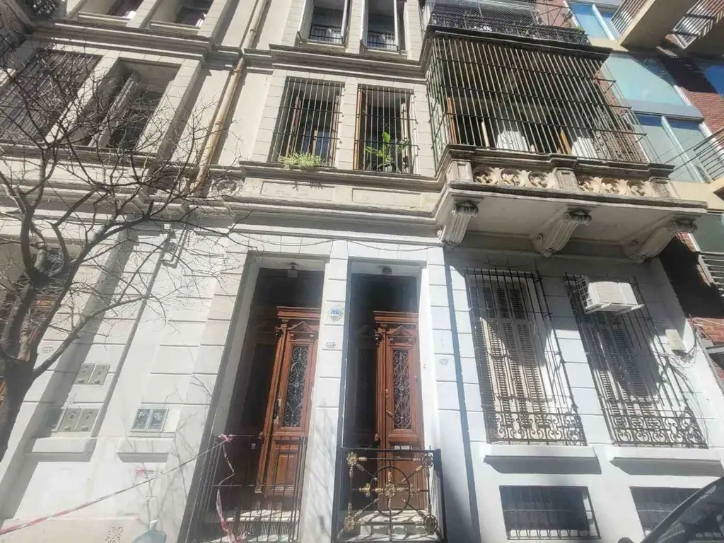 VENTA PH 3AMB RECOLETA APTO  COMERCIAL