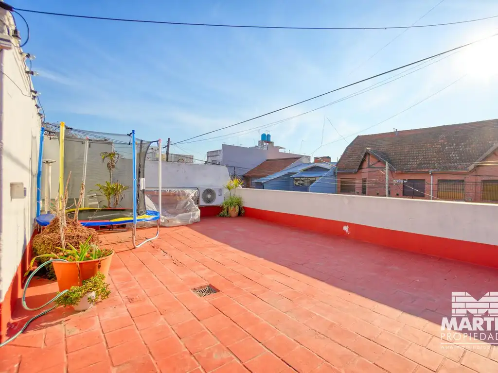 PH en venta en Martínez APTA CREDITO - 3 amb. patio y terraza, posibilidad de ampliación