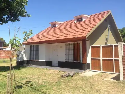 Casa  en Venta ubicado en La Lucila del Mar, Costa Atlántica, Buenos Aires