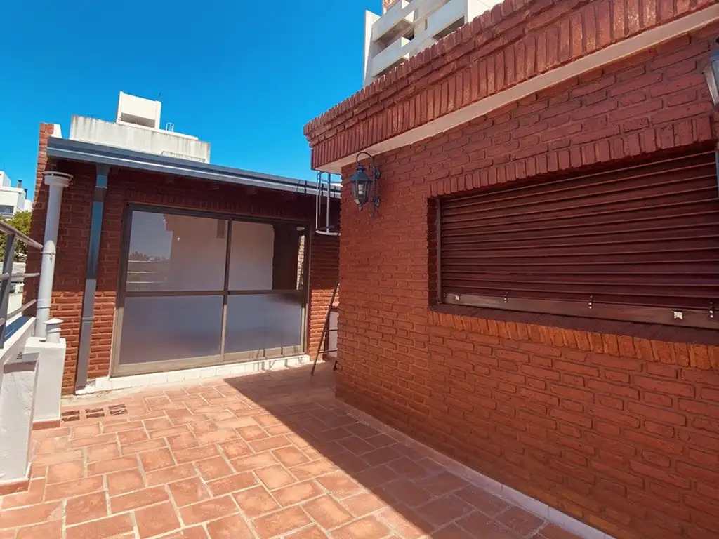 Casa en Venta en La Plata [Cod: ]