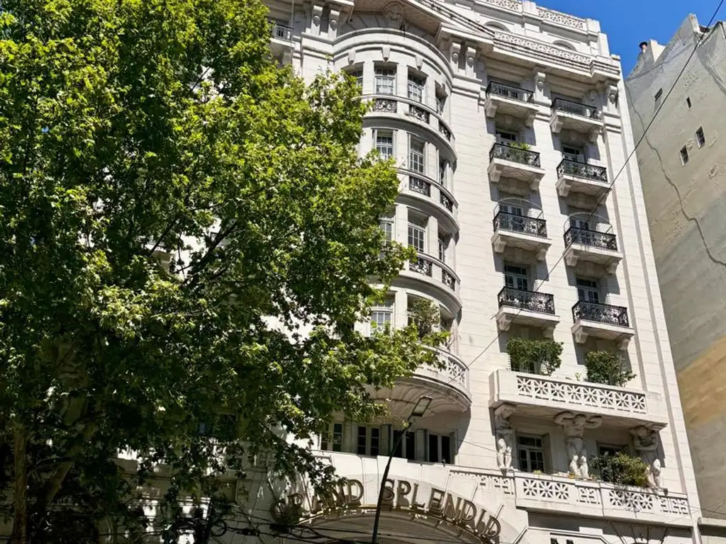 Venta Piso en Edificio histórico en Recoleta