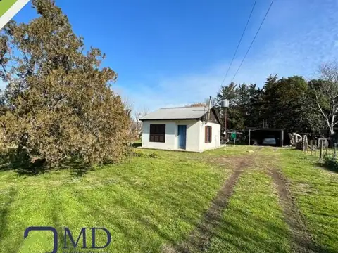 Terreno con pequeña casa en Tomás Jofré