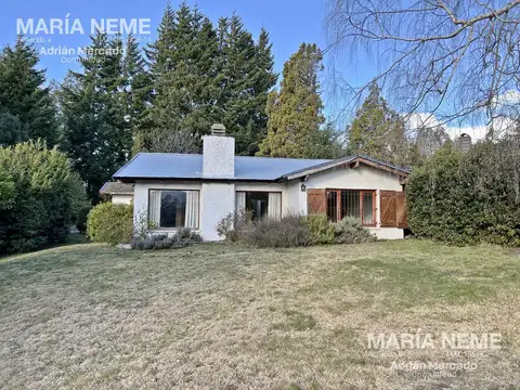 Casa en Venta Bariloche Pinar de Fecha con amplio lote a 30 metros de Av. Pioneros