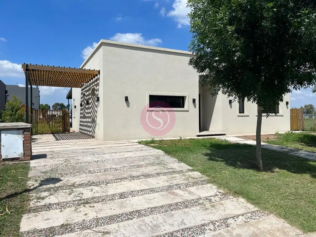 Casa en Venta en Barrio Santo Tomas, Pilar