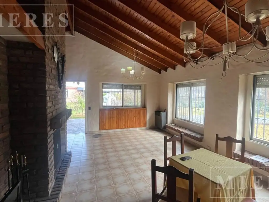 casa en venta apto credito  sobre calle Juan B Justo Matheu