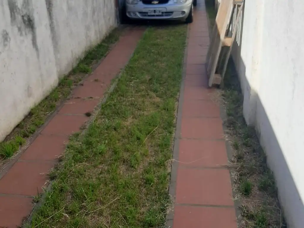 Vendo casa Interna en Savio al 500